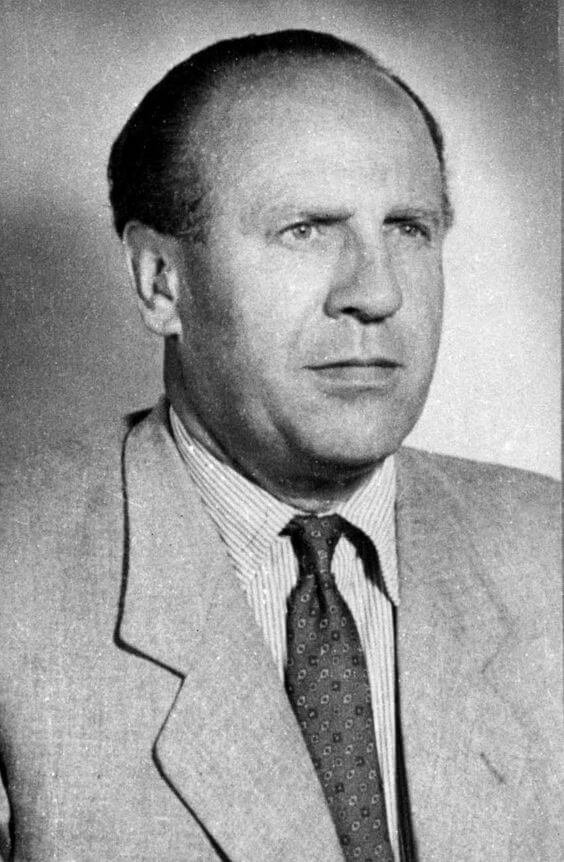 Oskar Schindler (1)